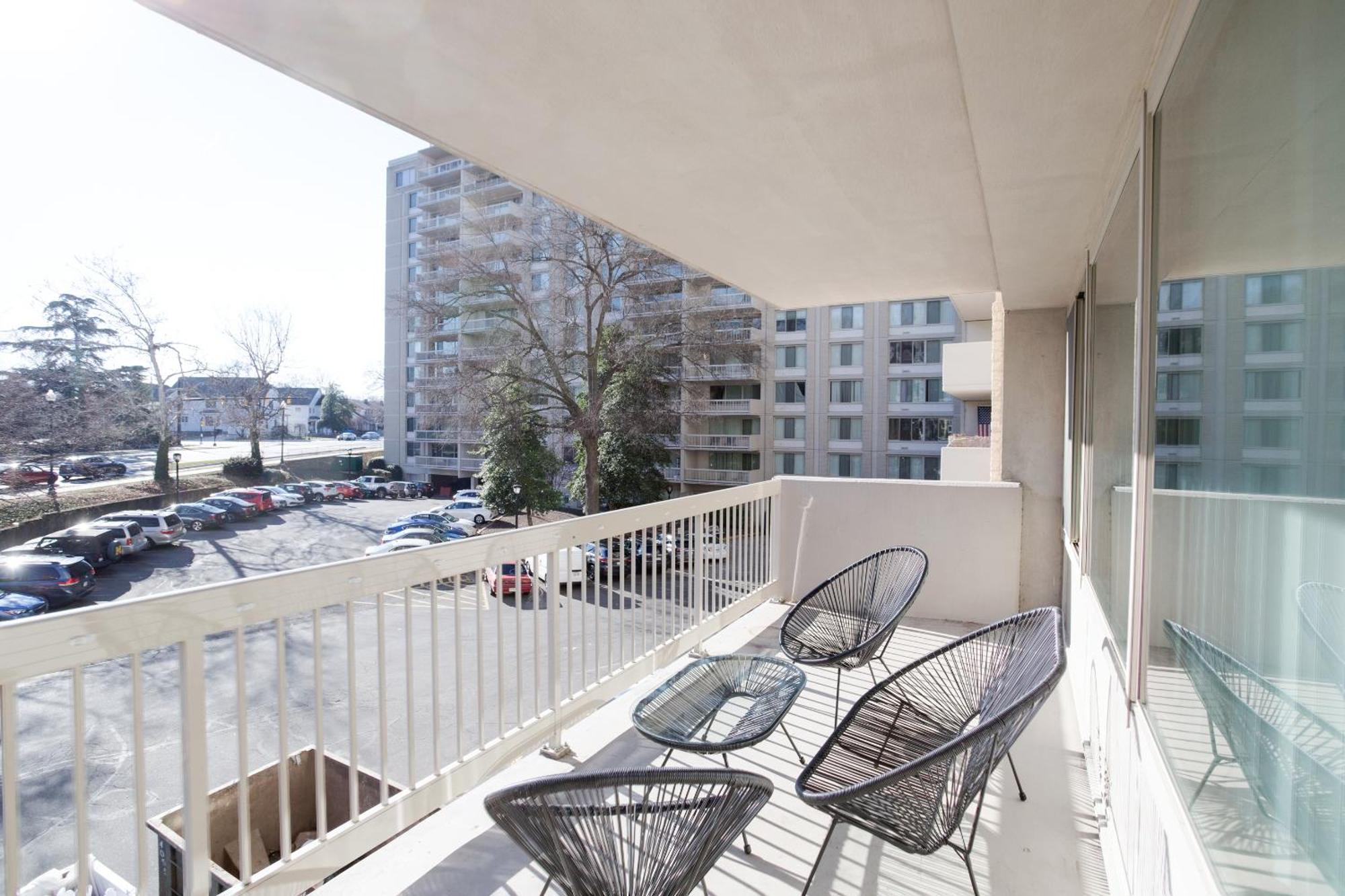 Spacious 2 Bedrooms Apt @Crystal City With Gym Arlington Zewnętrze zdjęcie