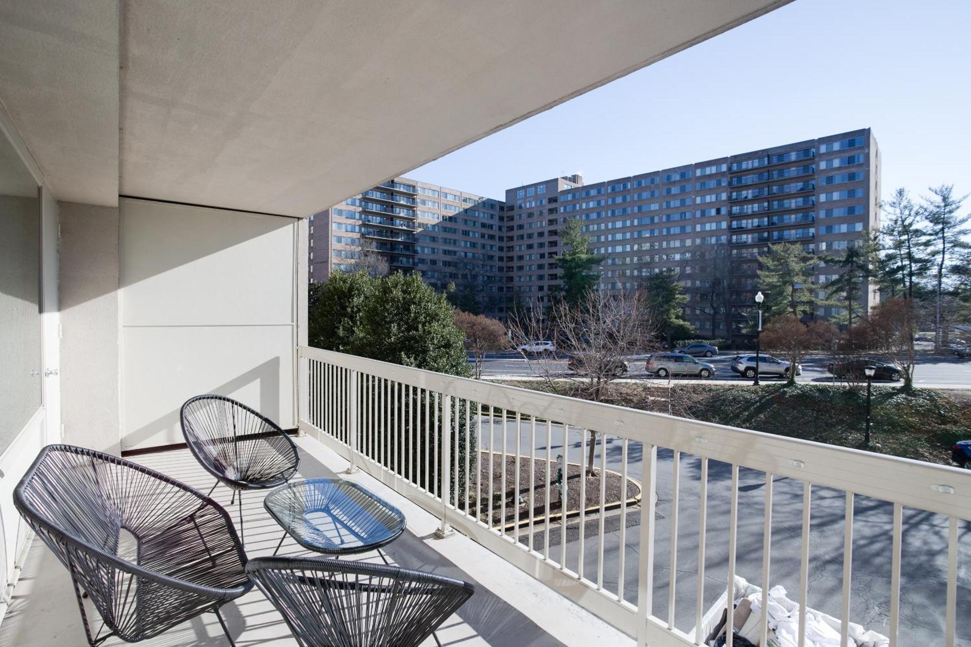 Spacious 2 Bedrooms Apt @Crystal City With Gym Arlington Zewnętrze zdjęcie